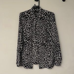 Banana Republic silk blouse size S